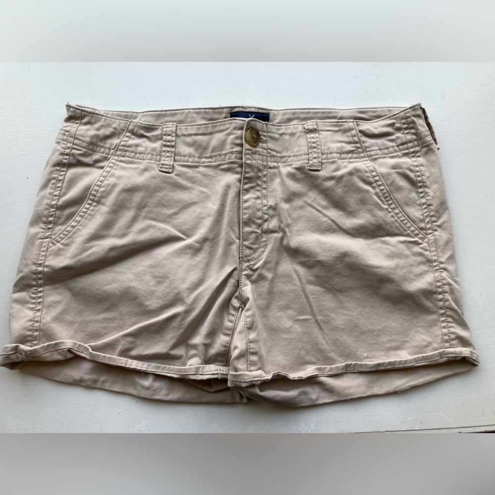 American Eagle Outfitters khaki short size 8